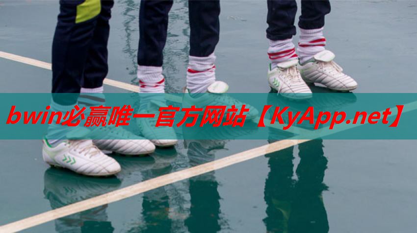 极限运动爱好者的首选设备：健身单杠吊架！